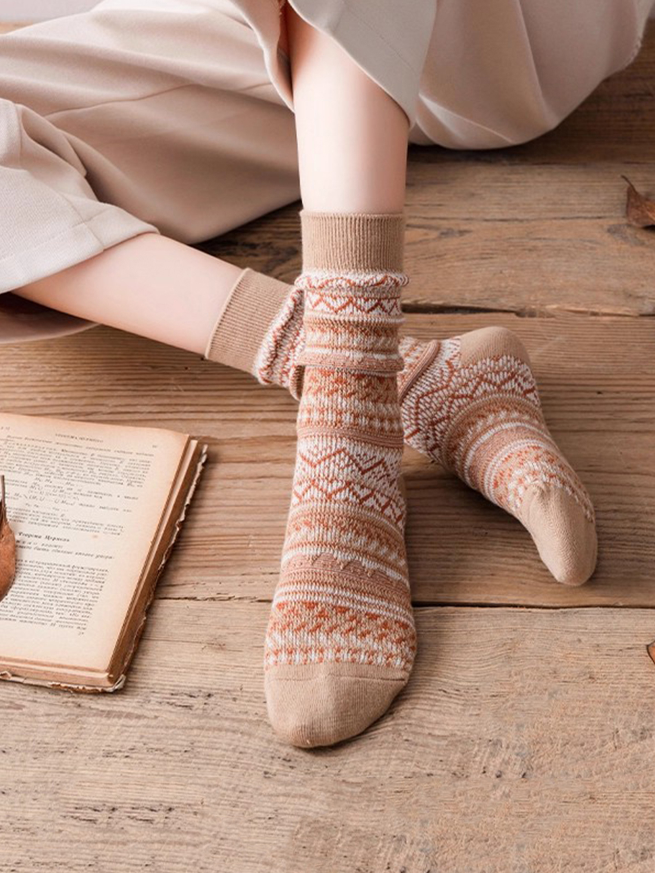 5 Pairs Women  Argyle Comforta - огляд і ціна Christmas Throw Blanket