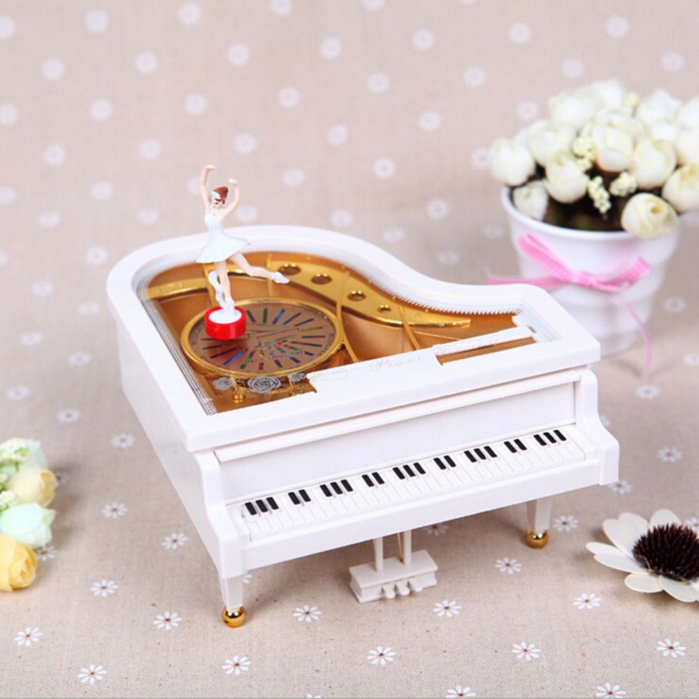 European-style Piano Model Mus - огляд і ціна Snow Globe Musical